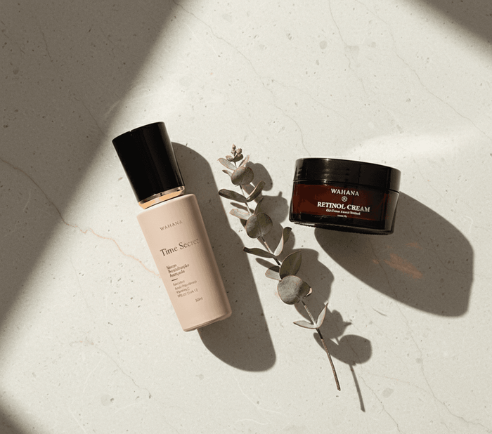 Tripé de Sustentação da Pele Madura: Fotoproteção, Antioxidantes e Retinoides - Time Secret e Retinol Cream