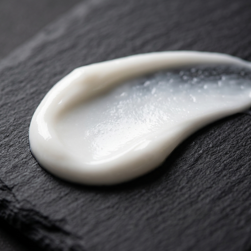 Rugas na Testa: Como Suavizar Linhas de Expressão Profundas - Retinol Cream