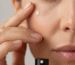 Como tratar linhas finas ao redor dos olhos: O guia definitivo - Time Secret