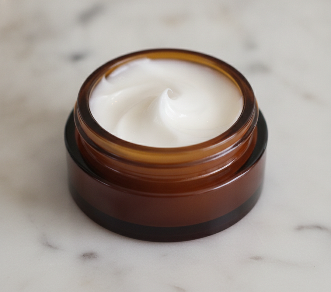 Ácido Hialurônico para Rugas Profundas: Funciona Depois dos 60? - Retinol Cream